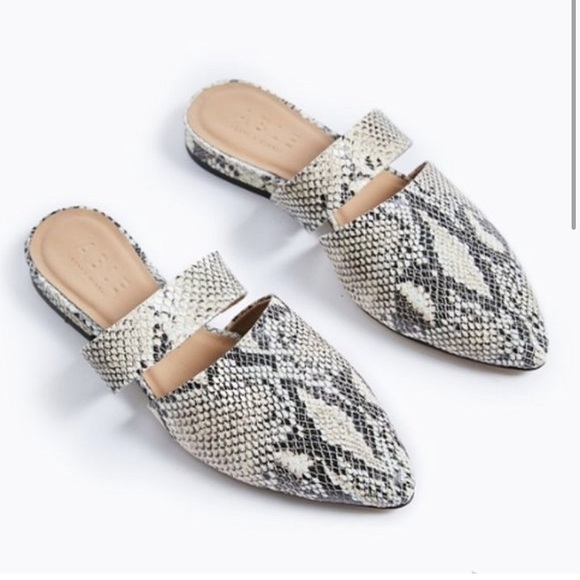 ABLE Handmade Leather Joselyne Snakeskin Pointy Toe Slide Flats - Picture 2 of 8